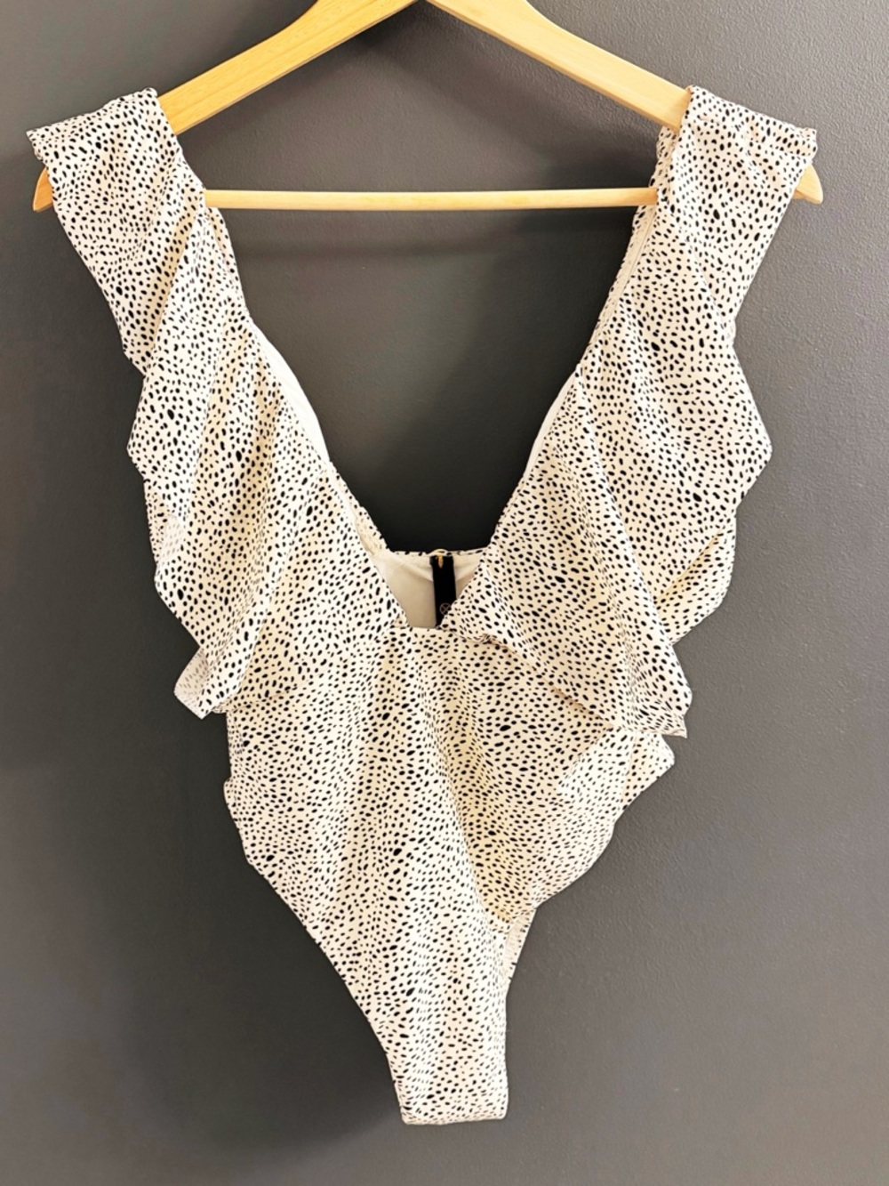 ViX Paula Hermanny Ruffle One Piece Swimsuit dot Print Deep V Luxury Resort